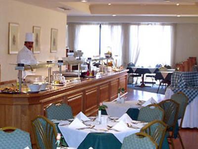 The Crown Hotel Buġibba Esterno foto
