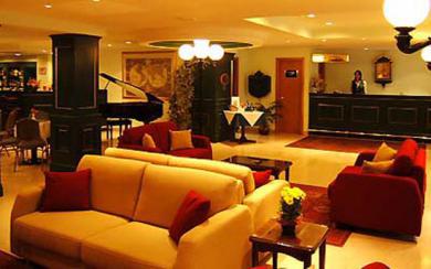 The Crown Hotel Buġibba Esterno foto